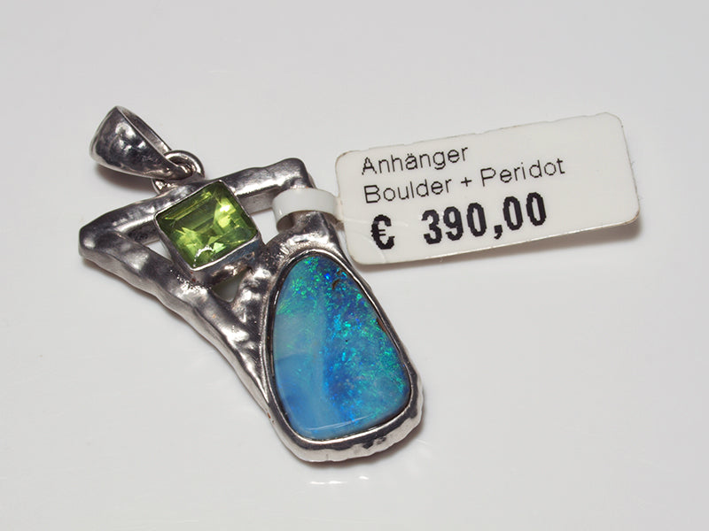 Opalschmuck, Silberschmuck, Anhänger mit Boulder Opal aus Australien