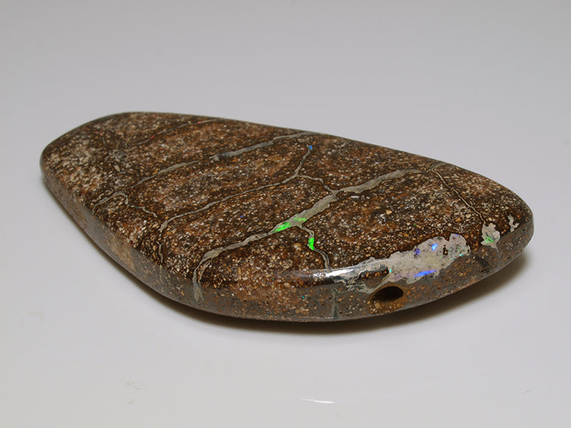 Boulder Opal Australien, Gebohrt für Opal Anhänger
