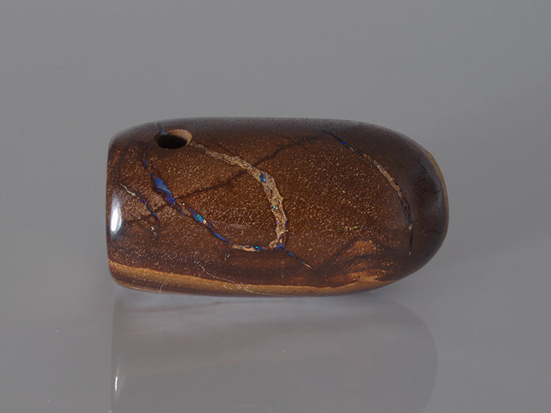 Boulder Opal Australien, Opal mit Bohrung für Opalanhänger