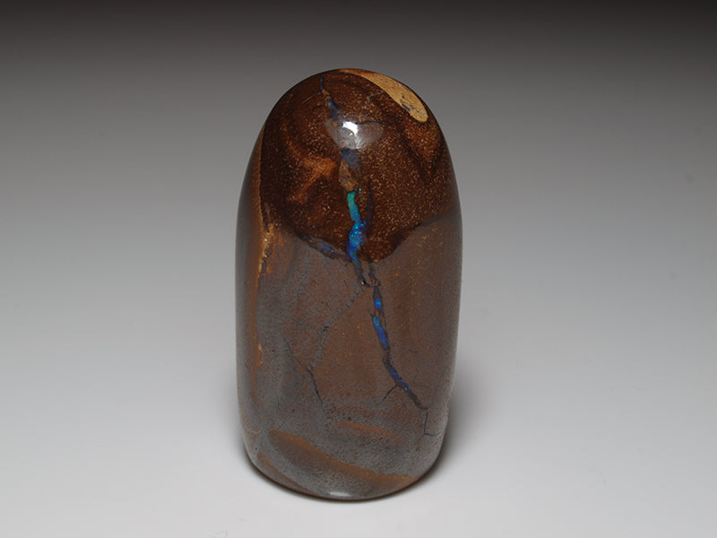 Boulder Opal Australien, Opal mit Bohrung für Opalanhänger