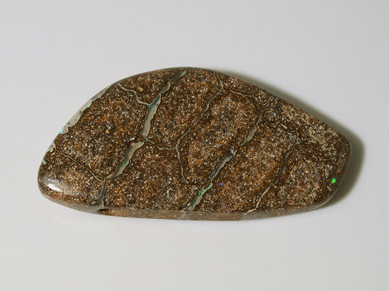 Boulder Opal Australien, Gebohrt für Opal Anhänger
