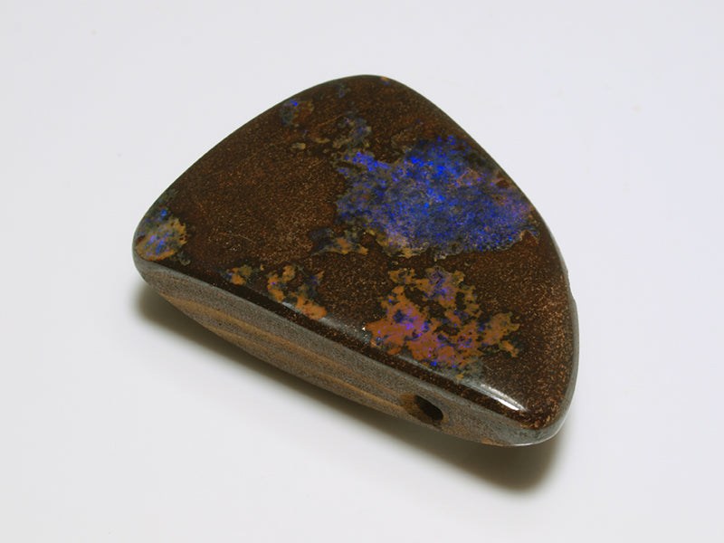 Boulder Opal Australien, Gebohrt für Opal Anhänger