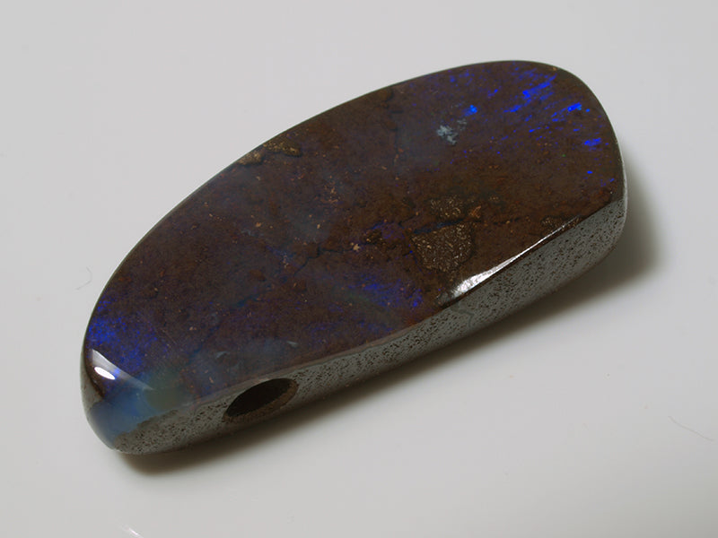 Boulder Opal Australien, Gebohrt für Opal Anhänger
