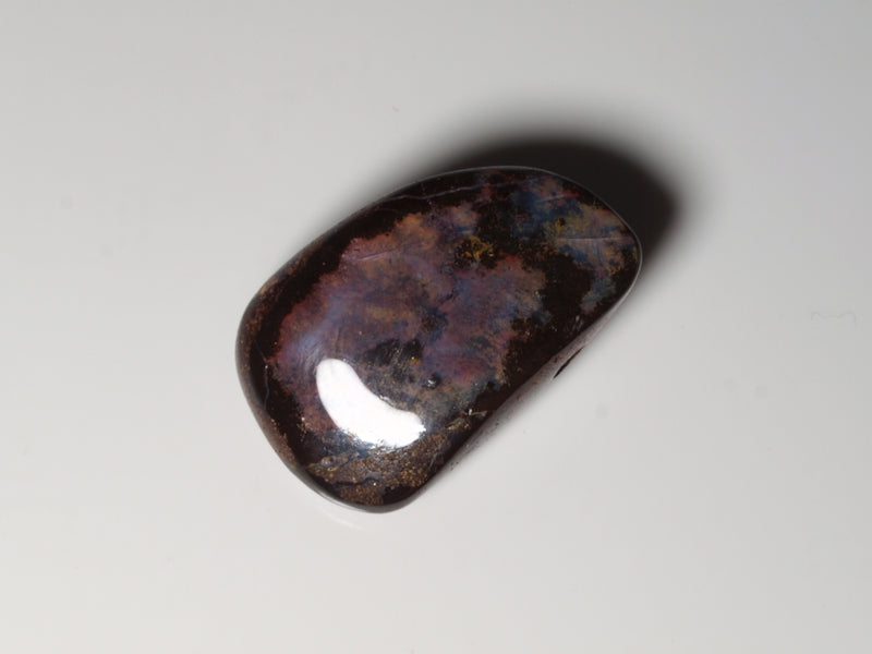Boulder Opal aus Australien Gebohrt für Opalanhänger