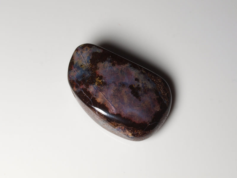 Boulder Opal aus Australien Gebohrt für Opalanhänger