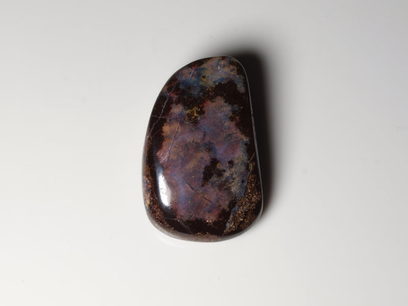 Boulder Opal aus Australien Gebohrt für Opalanhänger