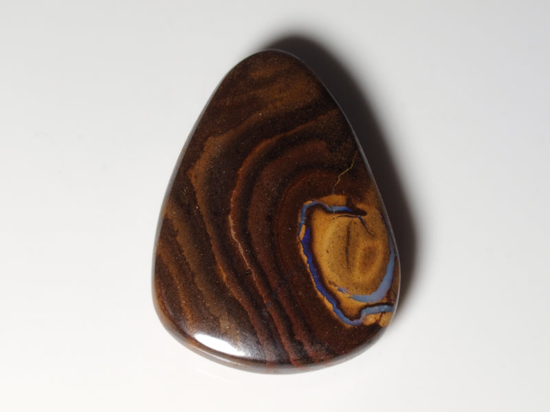Boulder Opal aus Australien Gebohrt für Opalanhänger