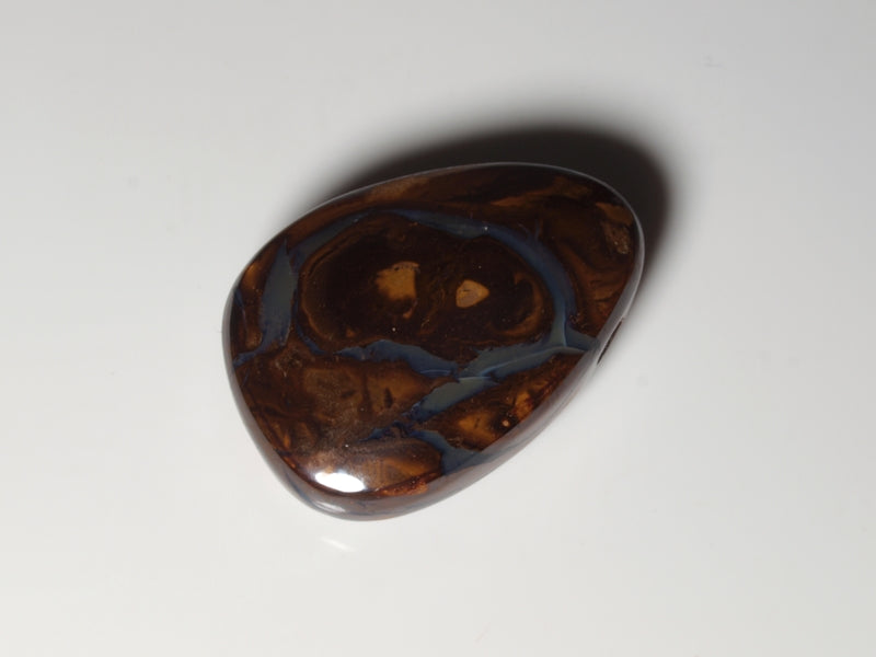 Boulder Opal aus Australien Gebohrt für Opalanhänger