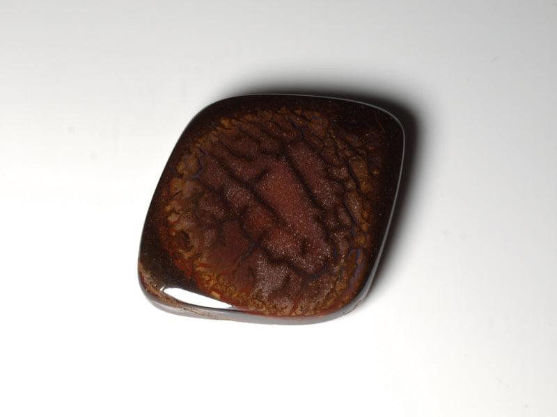 Boulder Opal Australien, Opal mit Bohrung für Opalanhänger