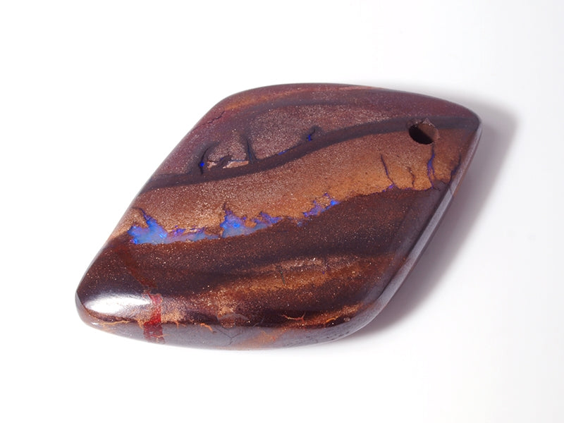 Opal Australien, Gebohrt für Opalanhänger