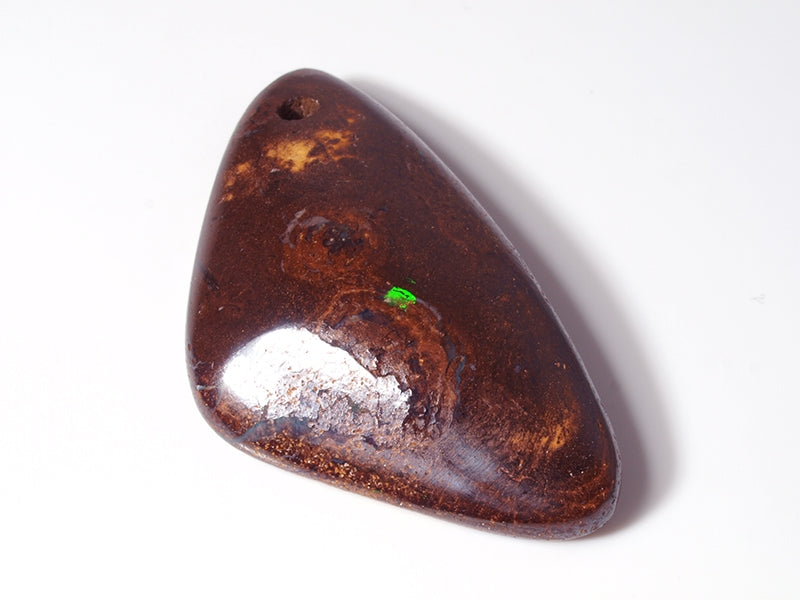 Opal Australien, Gebohrt für Opalanhänger