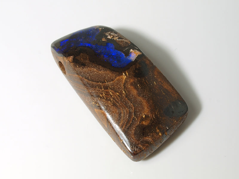 Opal Australien, Gebohrt für Opalanhänger