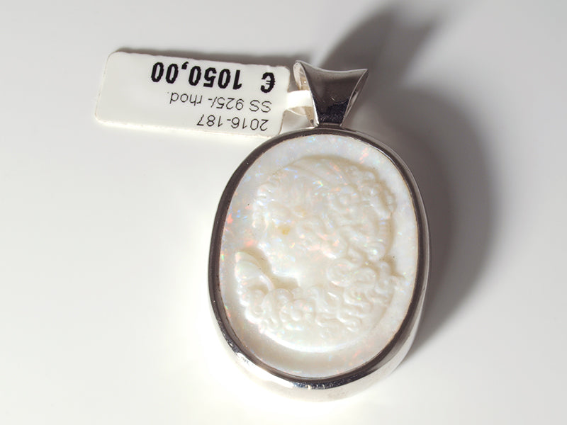 Opalanhänger aus Silber mit Opal aus Australien