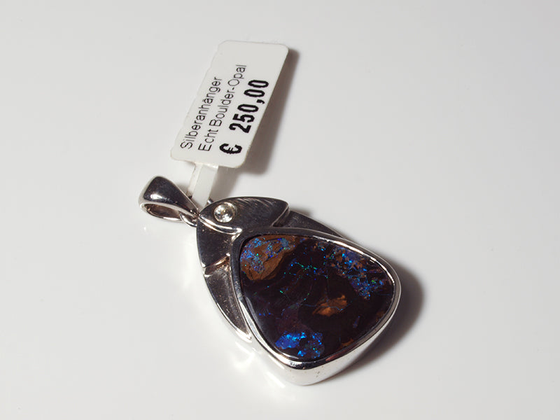 Opalschmuck, Opalanhänger aus Silber mit Boulder-Opal aus Australien