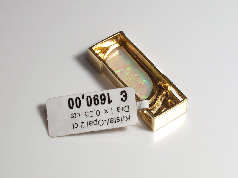 Opalschmuck - Goldschmuck, Anhänger aus Gold mit Kristallopal und Diamant
