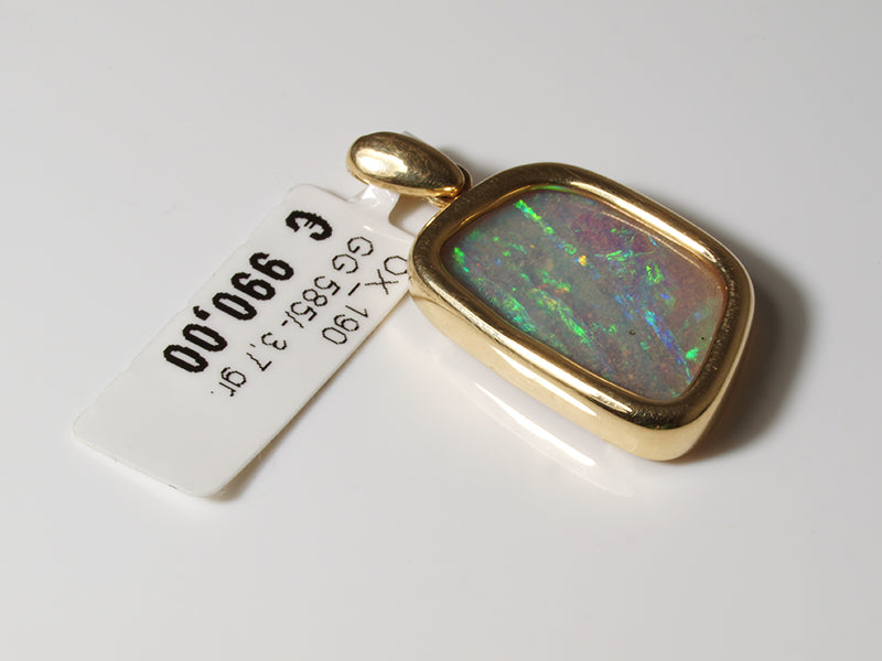 Opalschmuck, Goldschmuck, Anhänger aus Gold mit Opal aus Australien