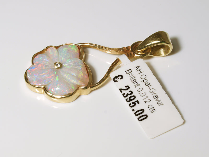 Opalschmuck, Goldschmuck, Anhänger aus Gold mit Opal aus Australien