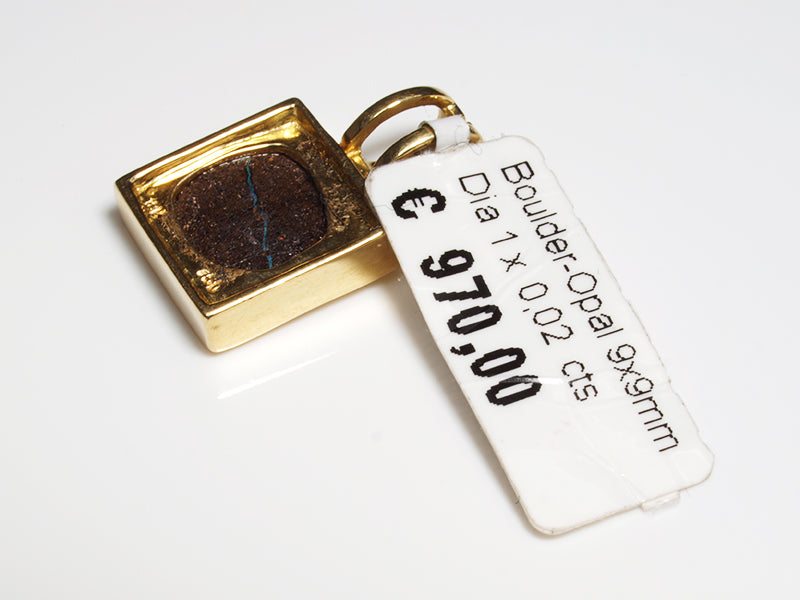 Opalschmuck - Goldschmuck, Anhänger aus Gold mit Boulder-Opal und Diamant