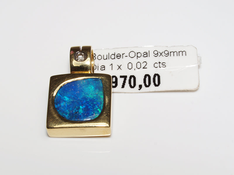 Opalschmuck, Goldschmuck, Anhänger aus Gold mit Opal aus Australien