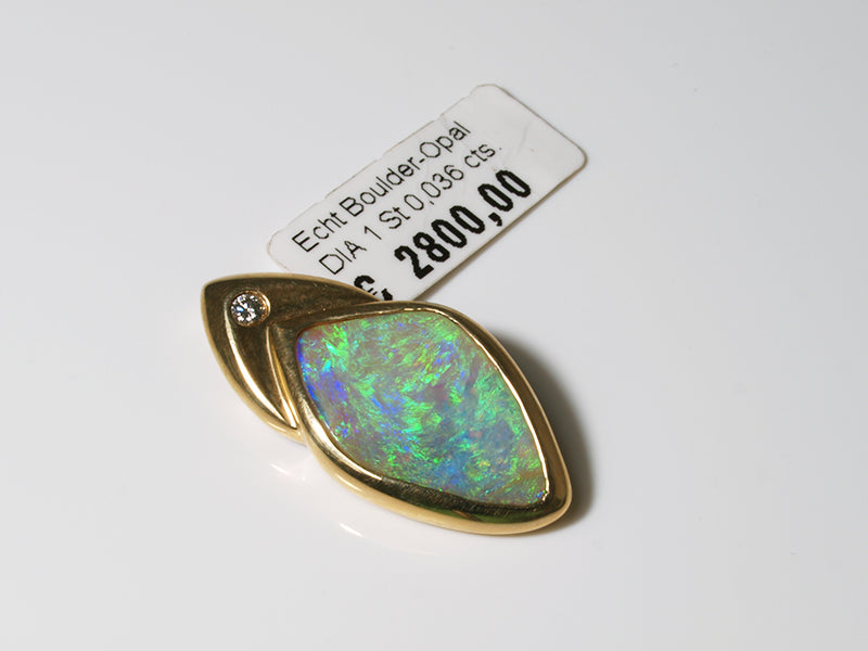 Opalschmuck Gold, Anhänger mit Opal aus Australien (Boulder-Opal)