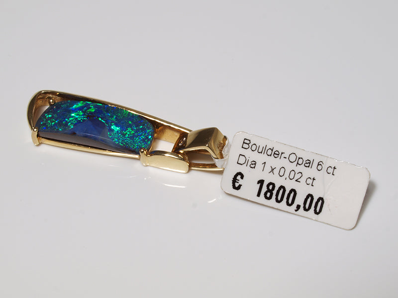 Opalschmuck aus Gold, Anhänger mit Boulder-Opal aus Australien