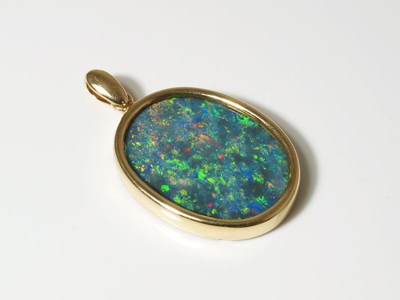 Opalschmuck aus Gold, Anhänger mit Opaldublette