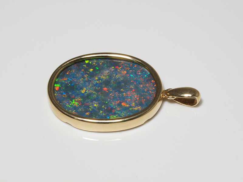 Opalschmuck aus Gold, Anhänger mit Opaldublette