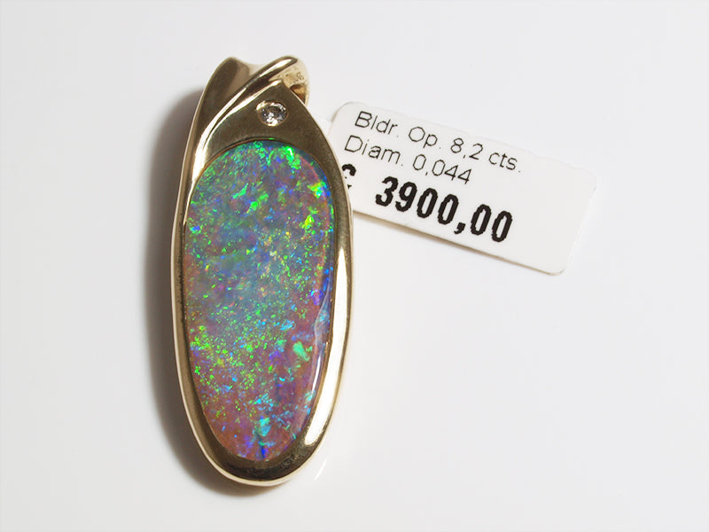 Opalschmuck, Anhänger aus Gold mit Boulder Opal aus Australien und Diamant