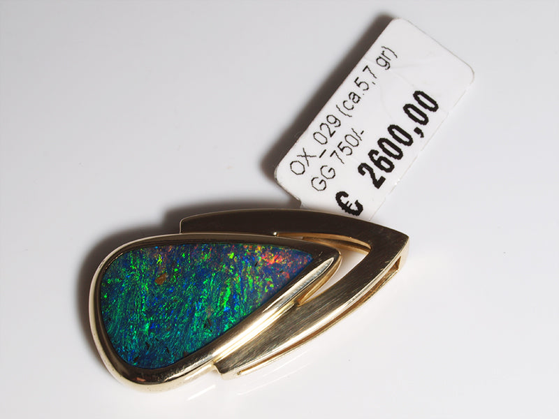 Opalschmuck, Anhänger aus Gold mit Boulderopal