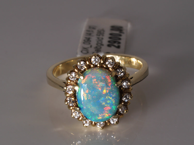 Opalring, Goldring mit Schwarzopal aus Australien