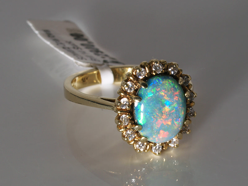 Opalring, Goldring mit Schwarzopal aus Australien