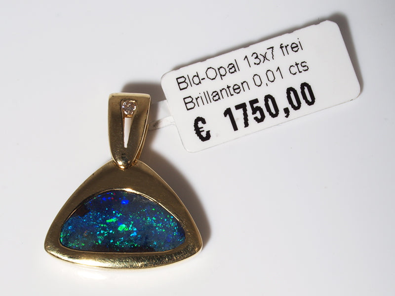 Opalschmuck, Anhänger aus Gold mit Opal und Diamant