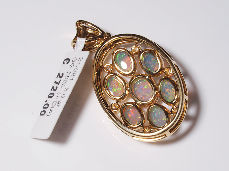 Opalschmuck, Anhänger aus Gold mit Kristallopal und Diamant