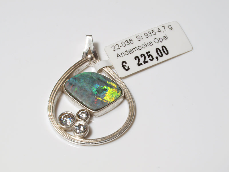 Opalschmuck, Anhänger aus Silber mit Andamooka-Opal aus Australien