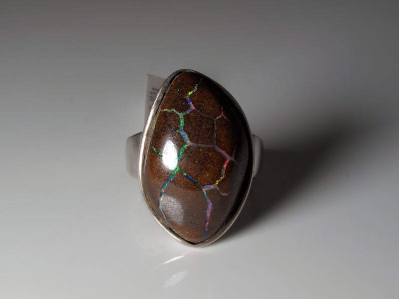 Ring aus Silber mit Opal aus Australien