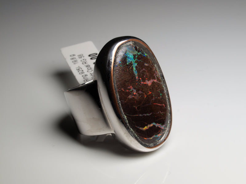 Ring aus Silber mit Opal aus Australien