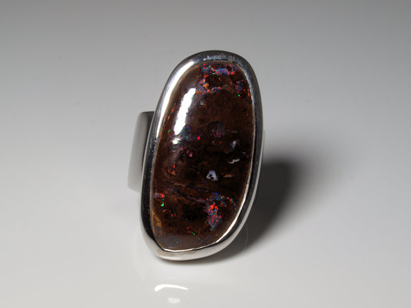 Ring aus Silber mit Opal aus Australien
