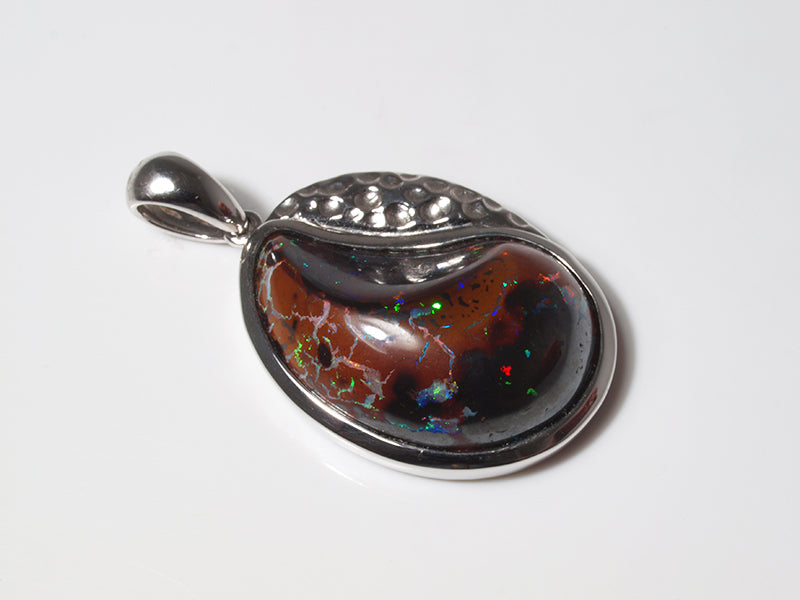 Opalschmuck - Anhänger aus Silber mit Boulder-Matrix-Opal