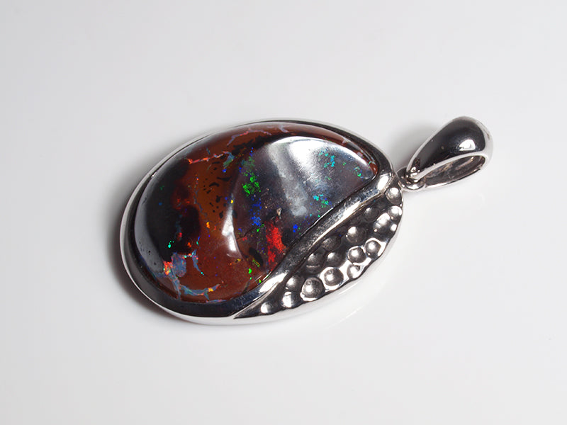 Opalschmuck - Anhänger aus Silber mit Boulder-Matrix-Opal