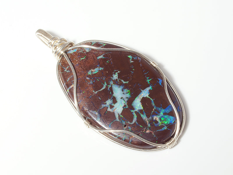 Opalschmuck - Opalanhänger aus Silberdraht mit Boulder-Opal aus Australien