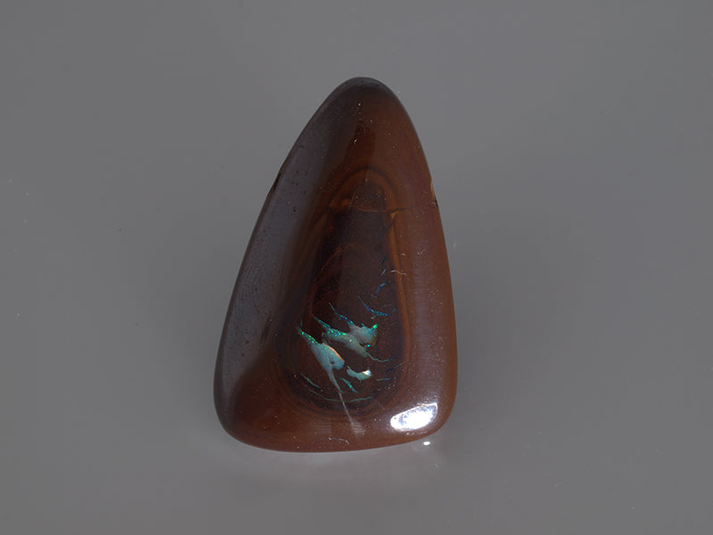 Boulder Opal Australien, Opal mit Bohrung für Opalanhänger