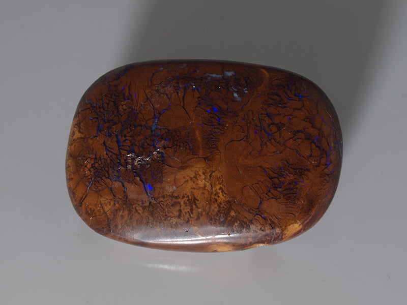 Boulder Opal Australien, Opal mit Bohrung für Opalanhänger