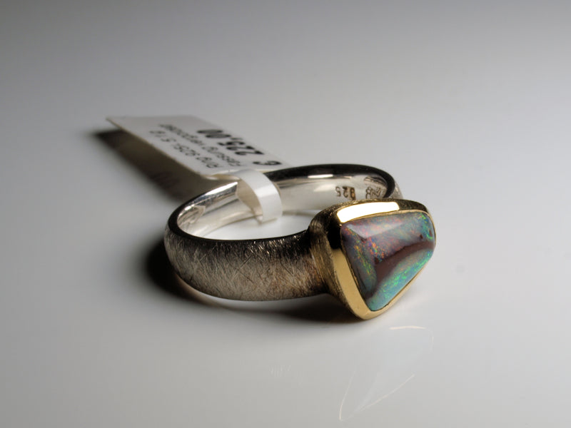 Opal Silberschmuck, Ring aus Silber mit Opal aus Australien