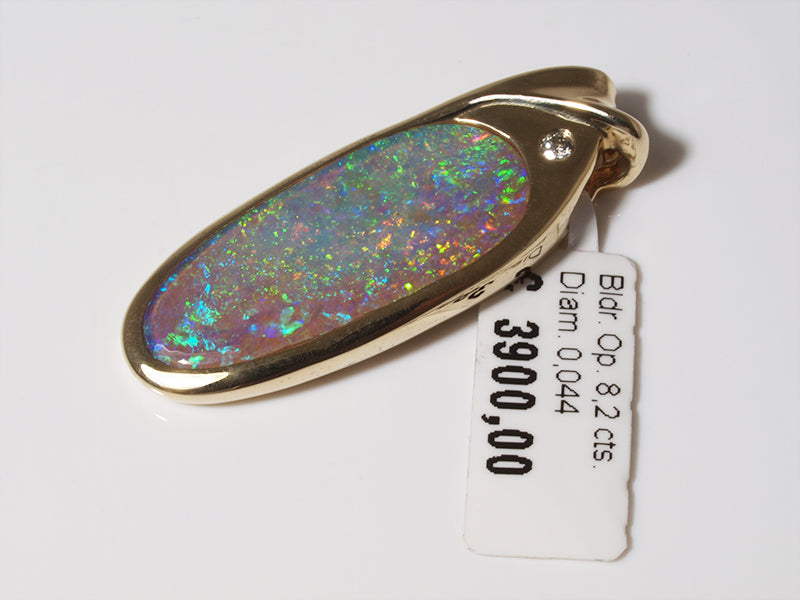 Opalschmuck, Anhänger aus Gold mit Boulder Opal aus Australien und Diamant