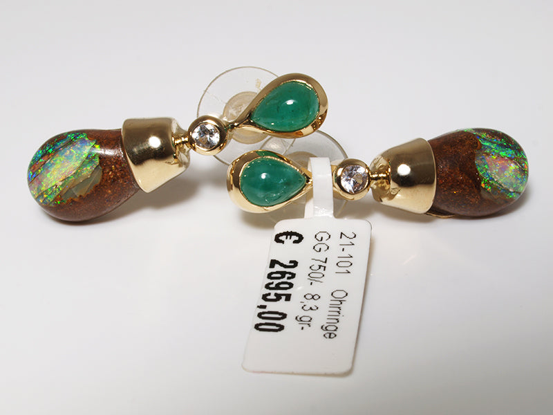 Opalschmuck, Ohrstecker aus Gold mit Boulder Opal, Smaragd und Diamant