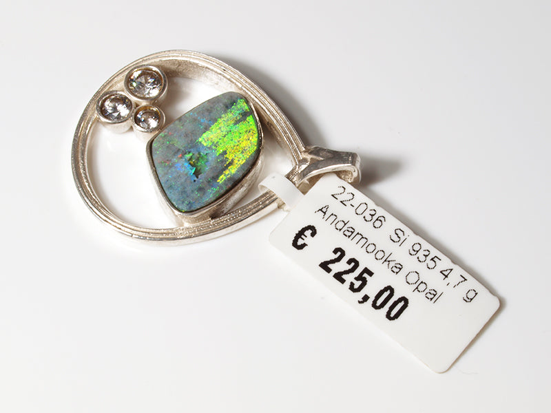 Opalschmuck, Anhänger aus Silber mit Andamooka-Opal aus Australien
