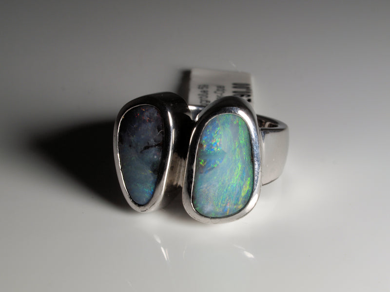Ring aus Silber mit Opal aus Australien