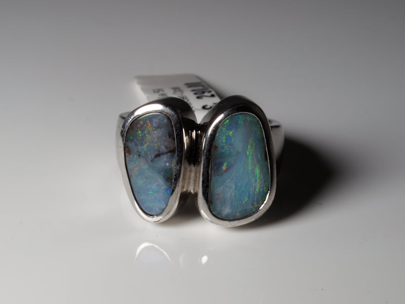 Ring aus Silber mit Opal aus Australien