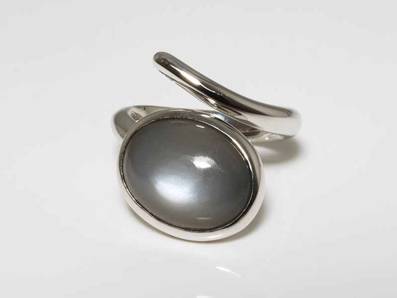 Silberschmuck - Ring aus Silber mit Mondstein